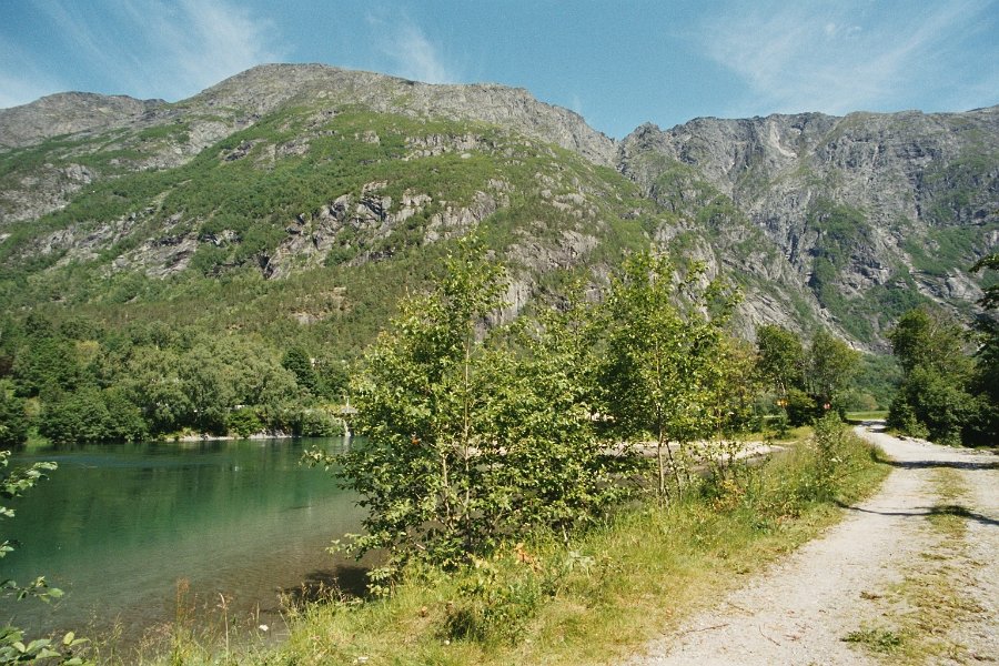2003061313 andalsnes elve